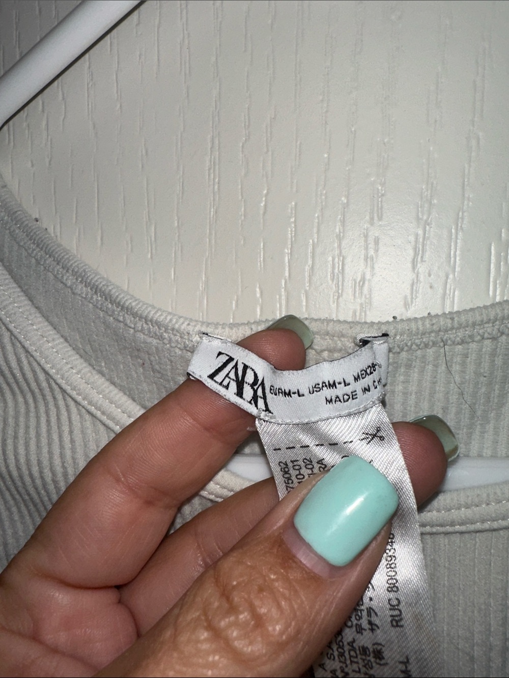 Zara Off-White Ribbed Cropped Tank - Picture 3 of 3